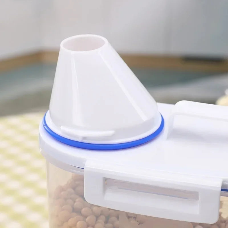 Kitchen Cereals Storage Box Home Kitchen Transparent Plastic PP Food Container Rice and Flour Storage Box With Measuring Cup