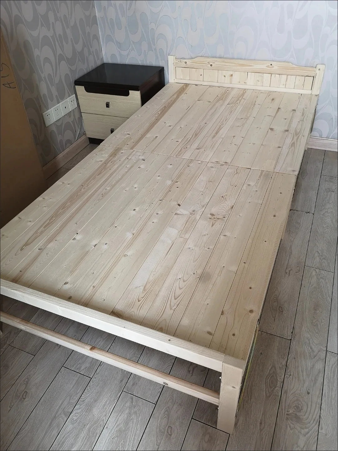 Home Bedroom Solid Wood Folding Bed for Small Apartments Rent Guest Personal Double Bed Compact Space Saving Design