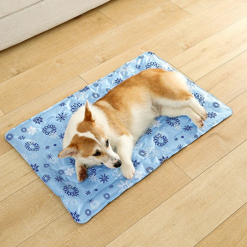 Dog Cooling Mat Summer Ice-Cooled Pet Cooling Bed Portable and Durable Indoor and Outdoor Use for Small Large Dogs