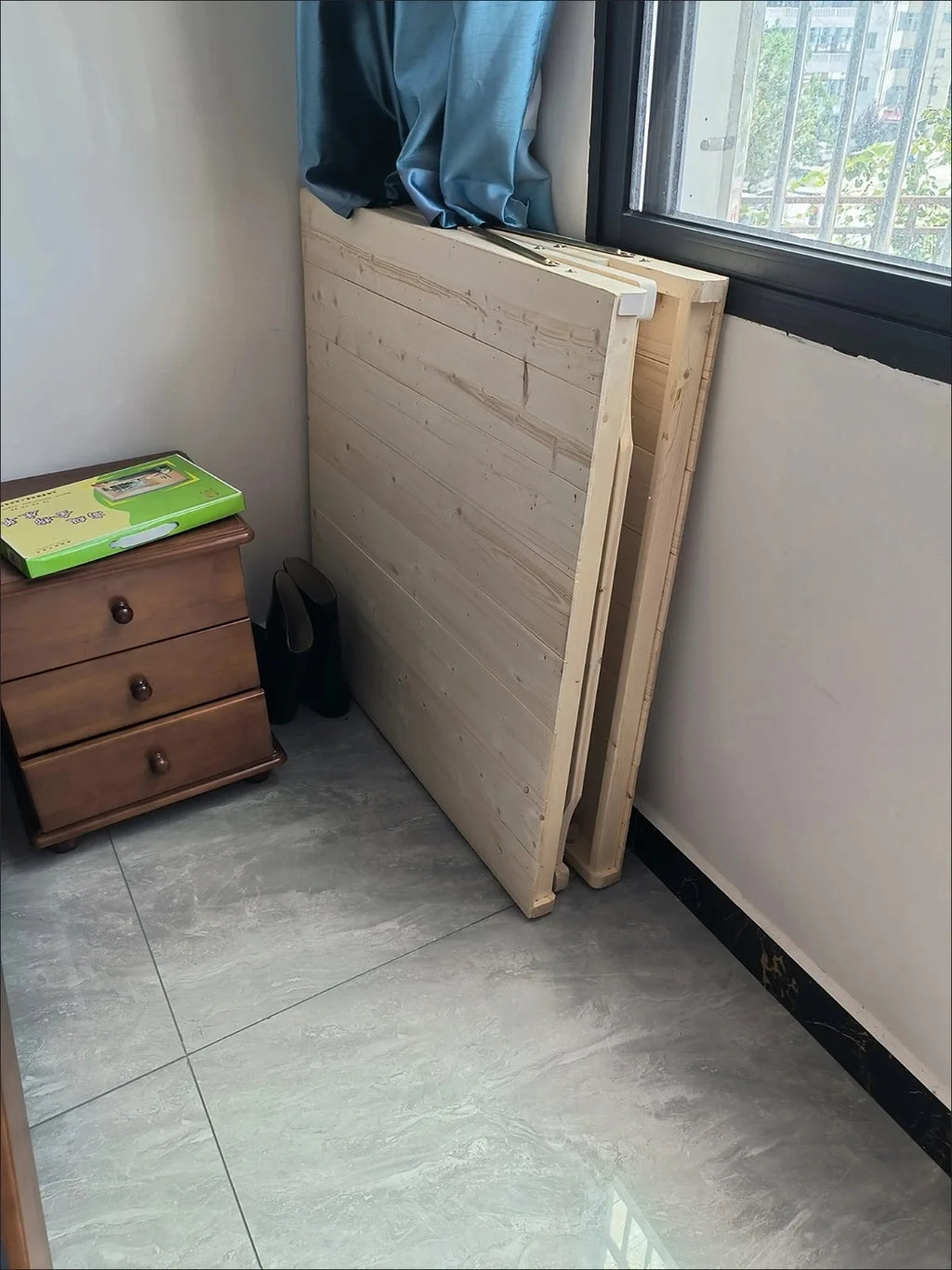 Home Bedroom Solid Wood Folding Bed for Small Apartments Rent Guest Personal Double Bed Compact Space Saving Design