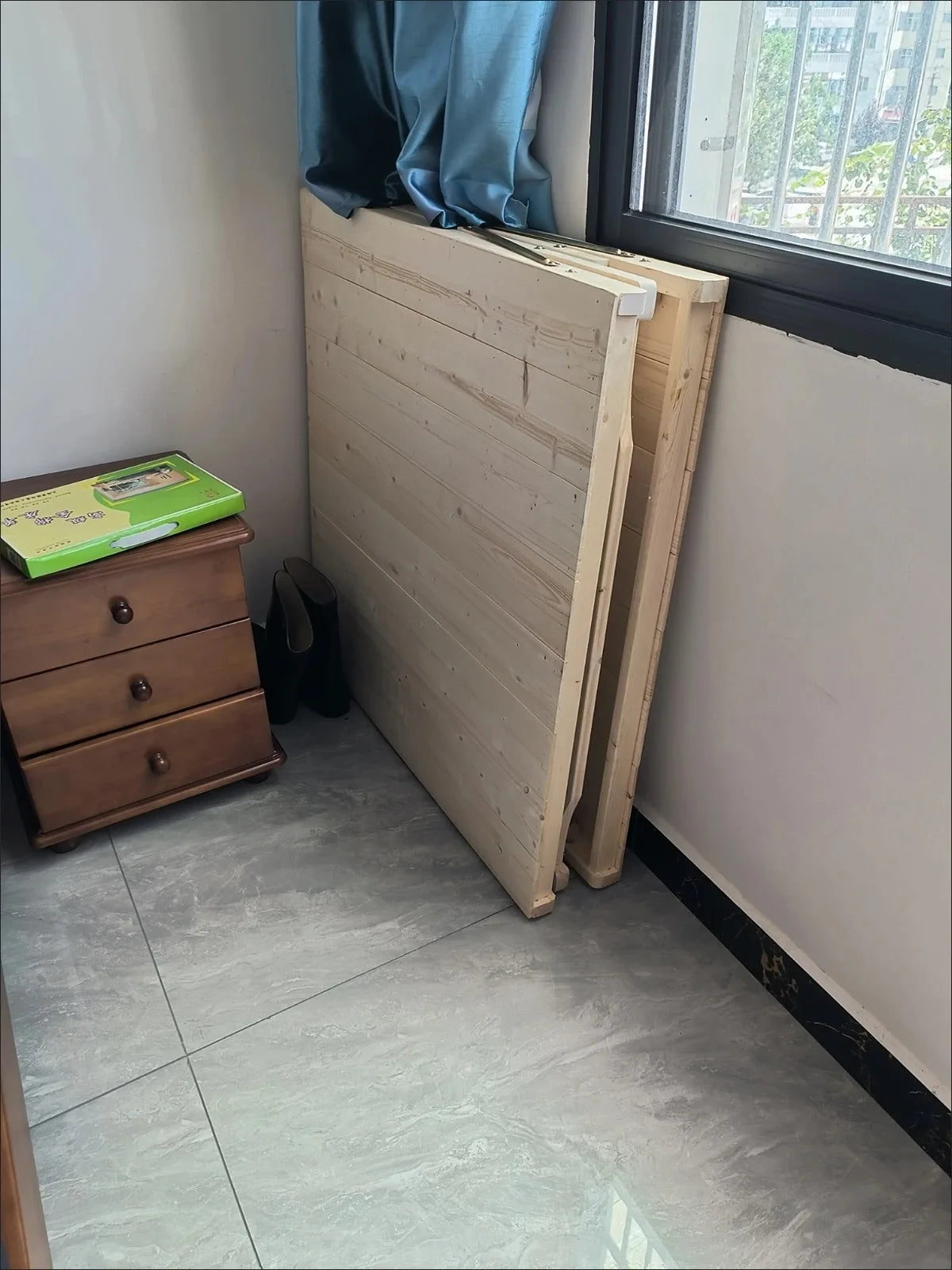 Home Bedroom Solid Wood Folding Bed for Small Apartments Rent Guest Personal Double Bed Compact Space Saving Design